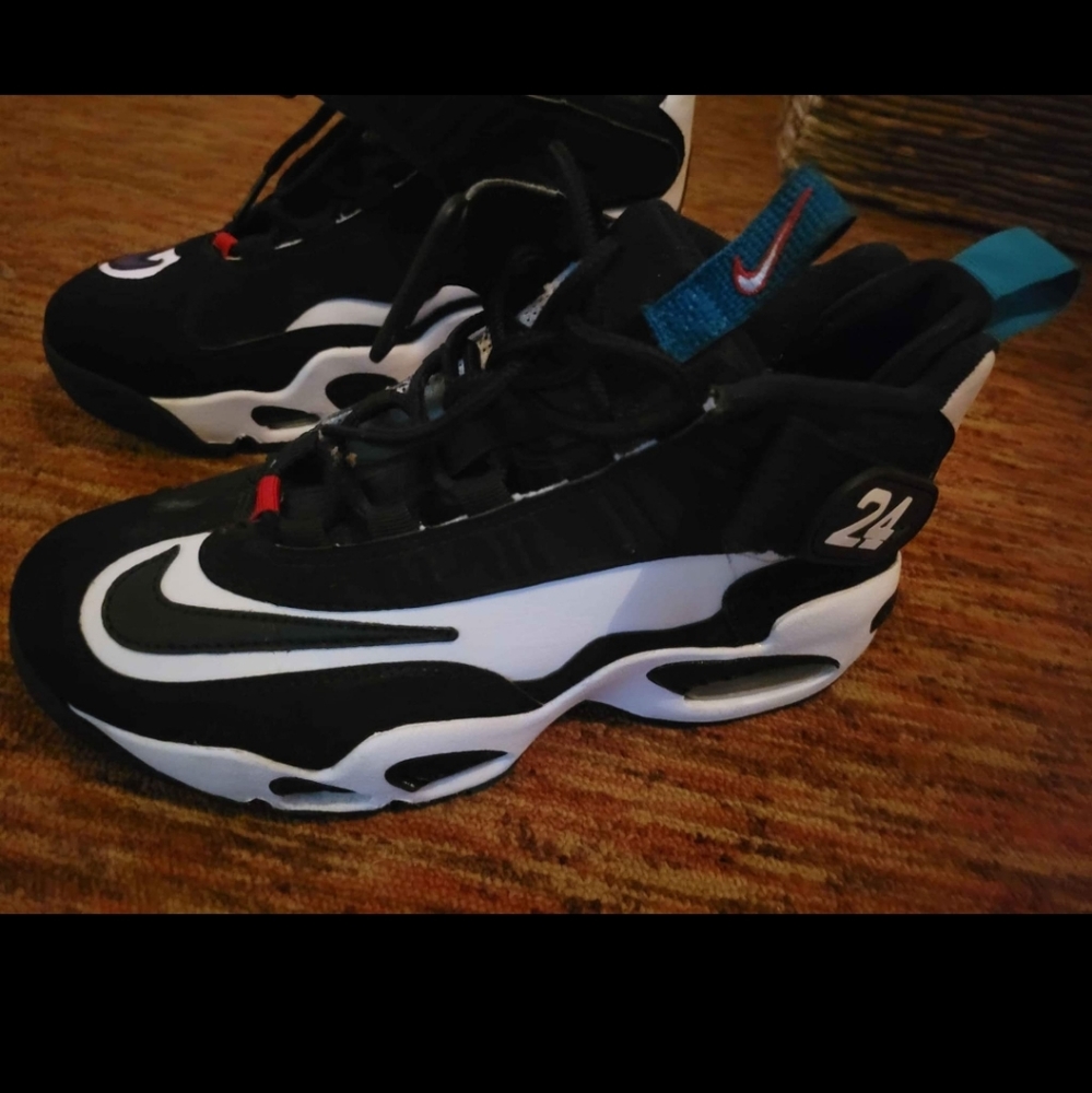 Ken Griffeys